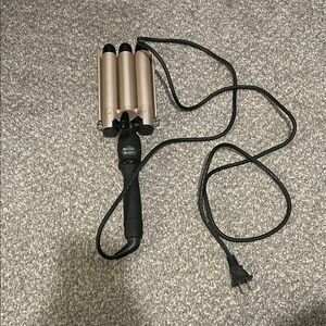Triple Barrel Hair Waver - Black and Gold